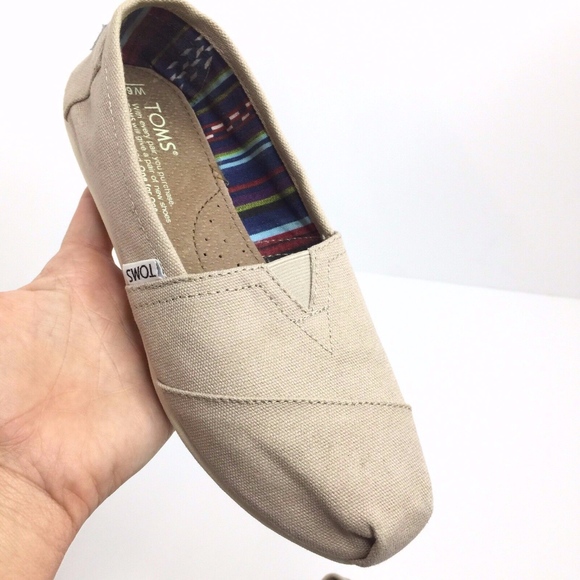 toms khaki canvas